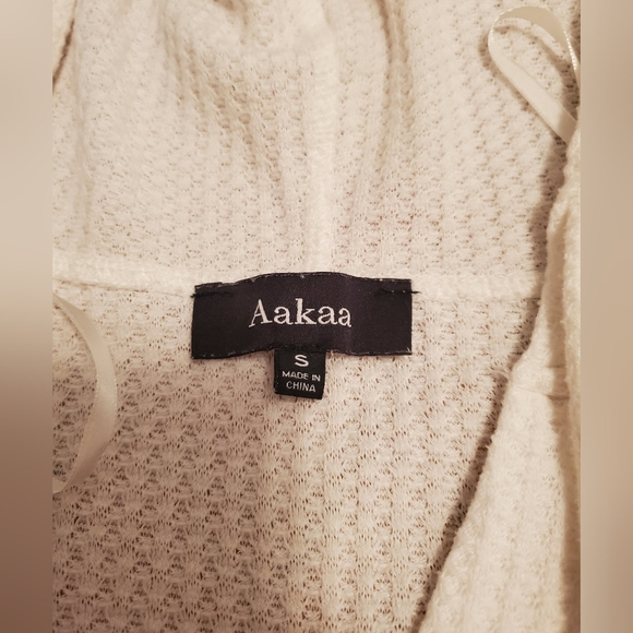 Aakaa oversized hooded sleeveless tunic sweater. White. Women size S. - Picture 6 of 12